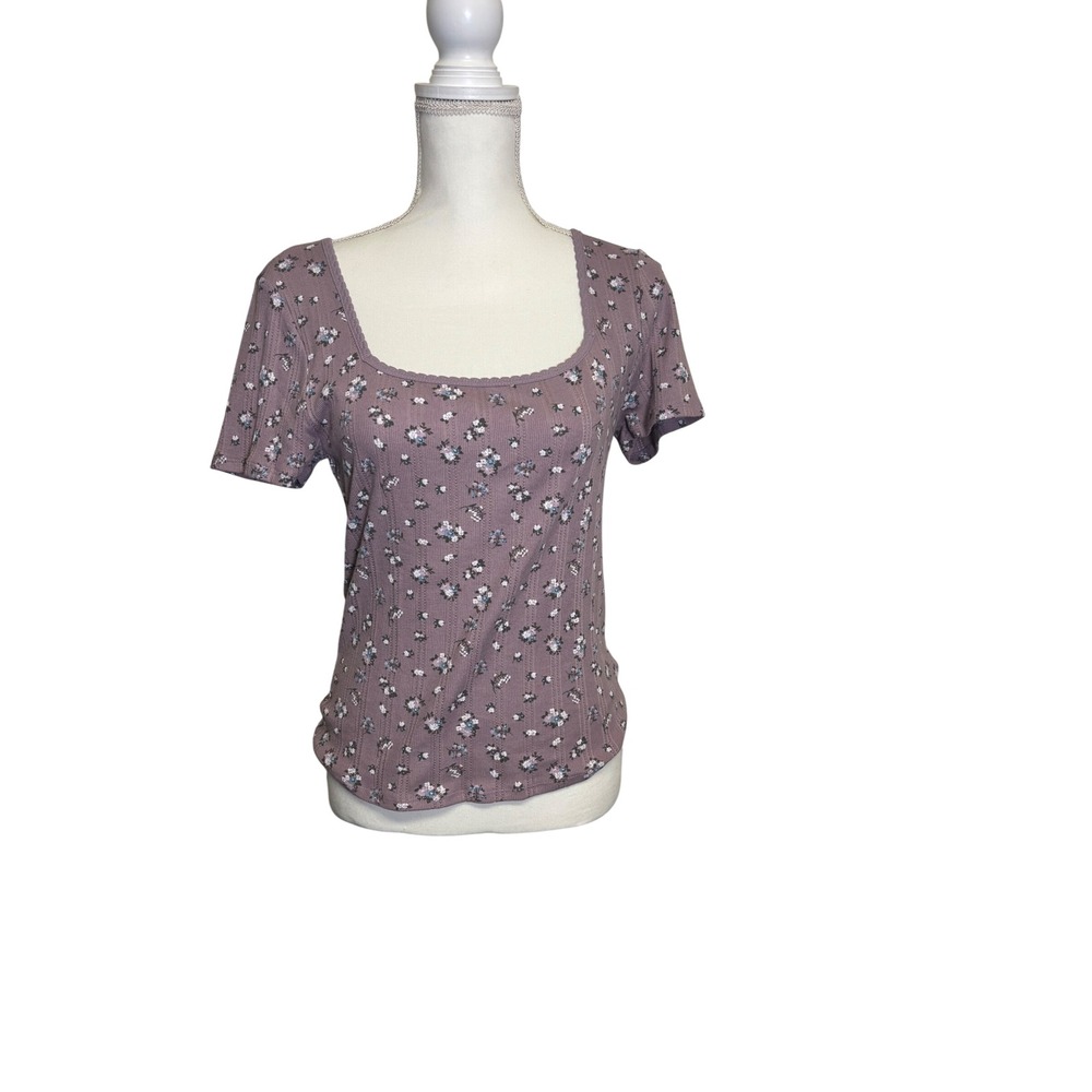 Lucky Brand Women's Purple with White and Blue Flowers Short Sleeve Size L